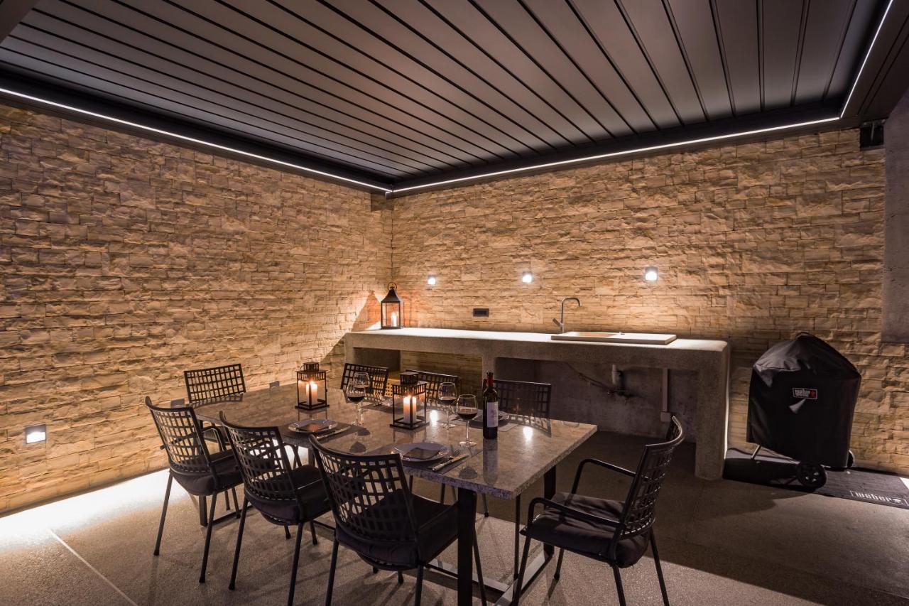 צלינה Villa Dispet With Heated Pool, Jacuzzi, Sauna And Cinema מראה חיצוני תמונה