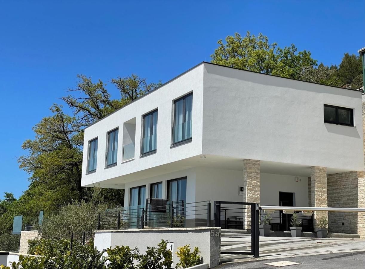 צלינה Villa Dispet With Heated Pool, Jacuzzi, Sauna And Cinema מראה חיצוני תמונה